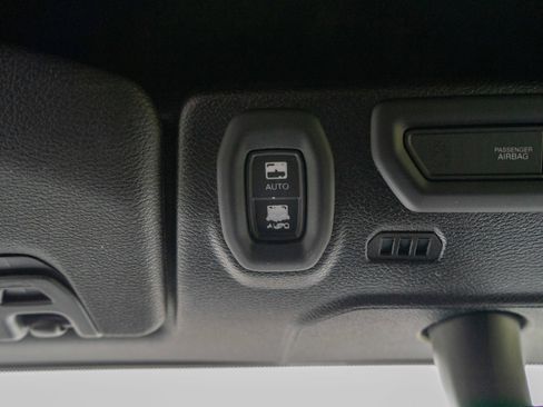 Used 2023 Jeep Wrangler Unlimited Sahara w/ Safety Group AWD/4WD image 22