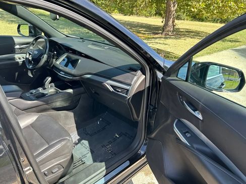 Used 2021 Cadillac XT4 Premium Luxury w/ Driver Awareness Package AWD/4WD image 27