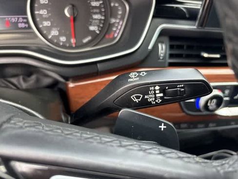 Used 2022 Audi A4 2.0T Premium w/ Convenience Package image 17