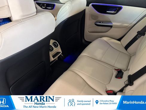 Used 2025 Mercedes-Benz C 300 Sedan image 13