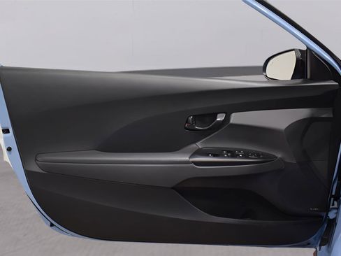 Used 2021 Hyundai Veloster N image 7