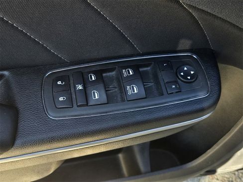 Used 2022 Dodge Charger R/T image 10