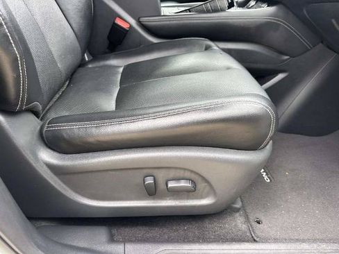 Used 2020 Nissan Murano SL w/ Moonroof Package FWD image 16