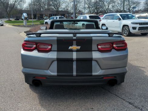 Used 2020 Chevrolet Camaro LT RWD image 7
