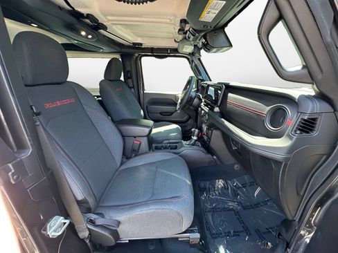 Used 2024 Jeep Wrangler Rubicon AWD/4WD image 15