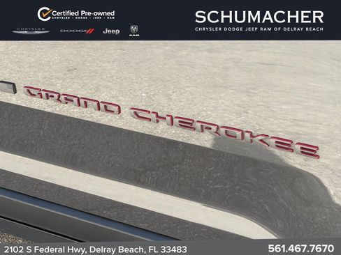 Used 2022 Jeep Grand Cherokee Trailhawk AWD/4WD image 11