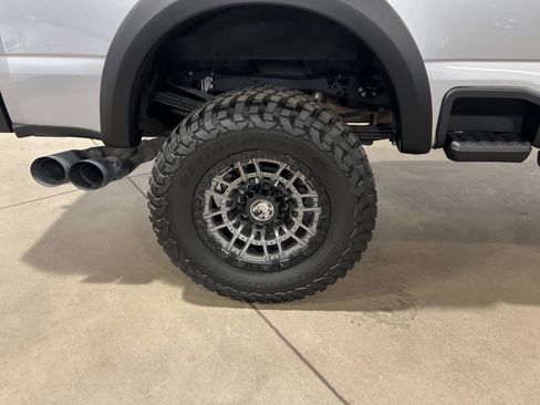 Used 2024 Ford F250 Lariat w/ Lariat Ultimate Package image 40