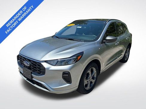 Used 2023 Ford Escape ST-Line w/ Tech Pack #1 AWD/4WD image 7