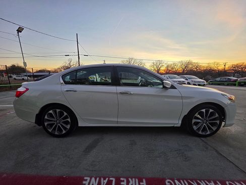 Used 2015 Honda Accord Sport image 12