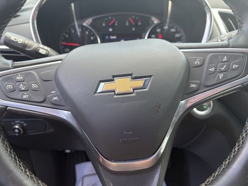 Used 2023 Chevrolet Equinox LT FWD image 12