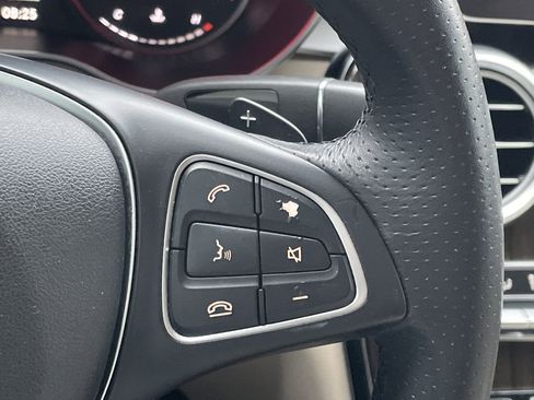 Used 2018 Mercedes-Benz GLC 300 image 28