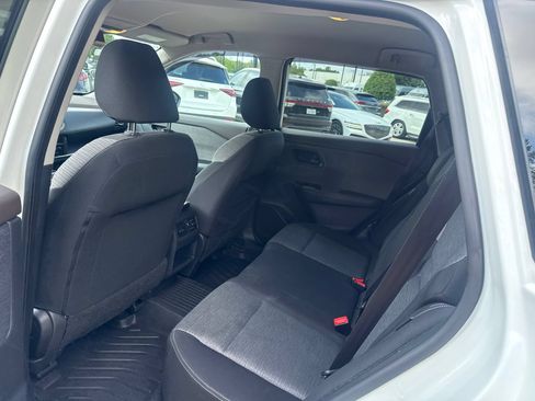 Used 2021 Nissan Rogue S FWD image 10