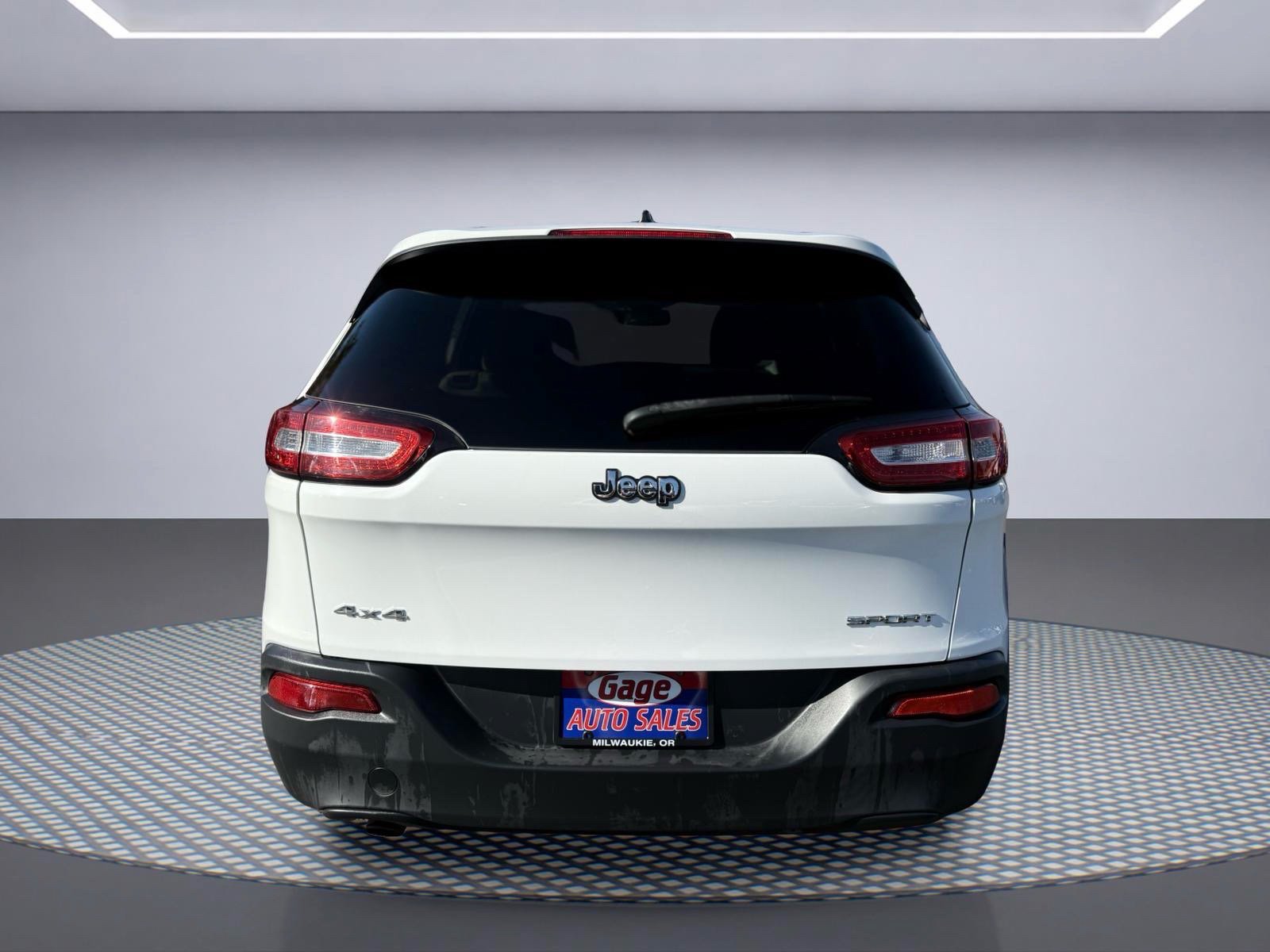 Used 2016 Jeep Cherokee Sport AWD/4WD image 4