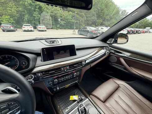 Used 2018 BMW X5 xDrive50i AWD/4WD image 31