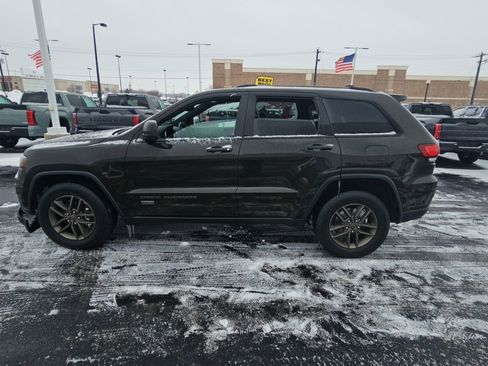 Used 2017 Jeep Grand Cherokee Laredo image 6