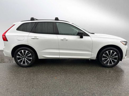 Used 2025 Volvo XC60 B5 Core w/ Protection Package Premier image 2