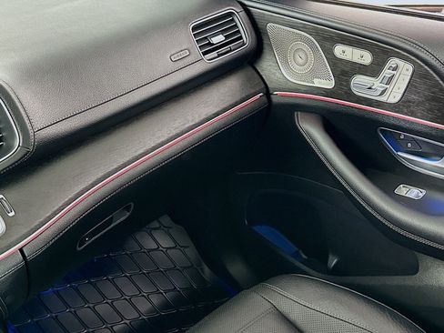 Used 2024 Mercedes-Benz GLS 580 4MATIC image 22