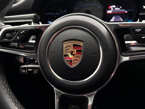 Used 2018 Porsche Macan S image 21