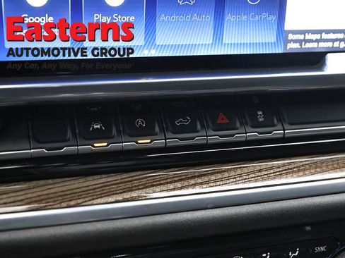 Used 2022 Chevrolet Silverado 1500 LT AWD/4WD image 20