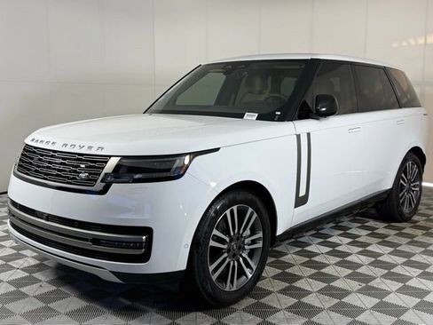 New 2025 Land Rover Range Rover SE image 2