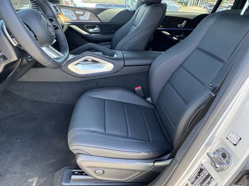 New 2025 Mercedes-Benz GLS 450 4MATIC image 18