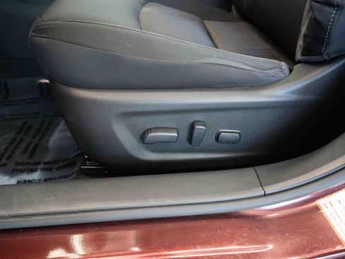 Used 2023 Nissan Altima 2.5 SV w/ SV Premium Package image 12