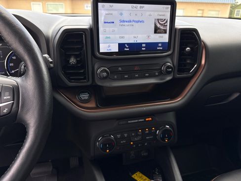 Used 2022 Ford Bronco Sport Outer Banks w/ Tech Package AWD/4WD image 16
