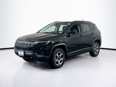 Used 2022 Jeep Compass Trailhawk w/ Trailhawk Elite Group image 1