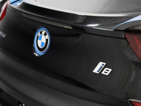 Used 2015 BMW i8 image 8