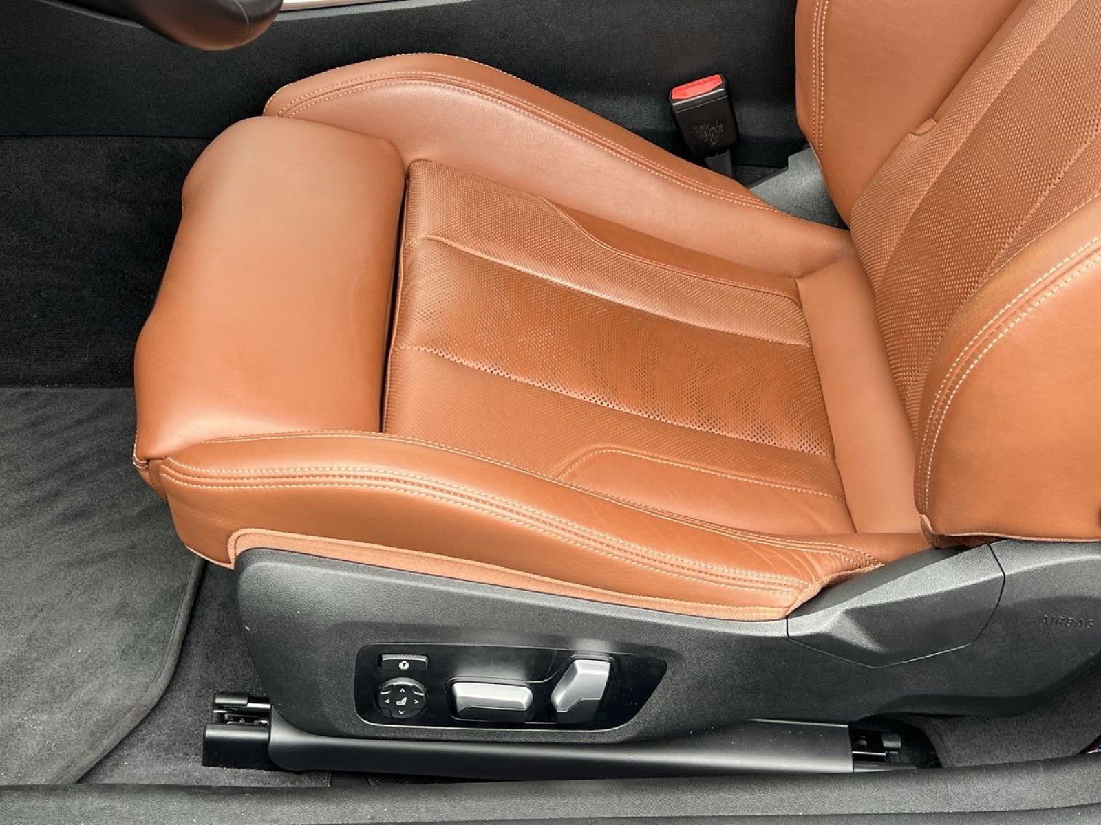 Used 2024 BMW M4 Competition w/ M Driver's Package RWD image 11