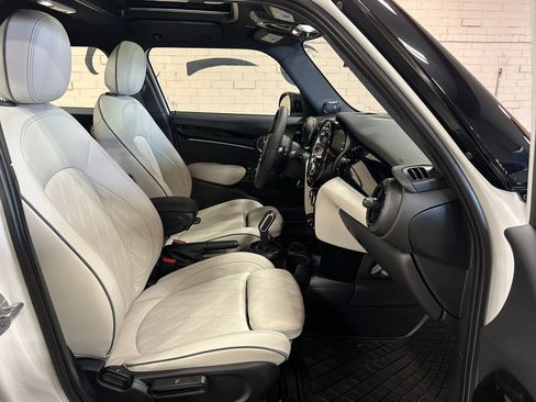 Used 2024 MINI Cooper S FWD image 26
