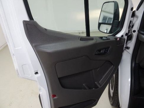 Used 2020 Ford Transit 250 Medium Roof RWD image 20