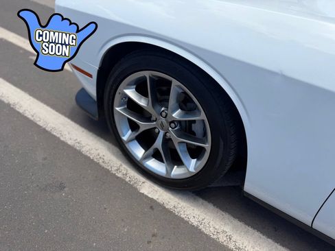Used 2022 Dodge Challenger GT RWD image 11