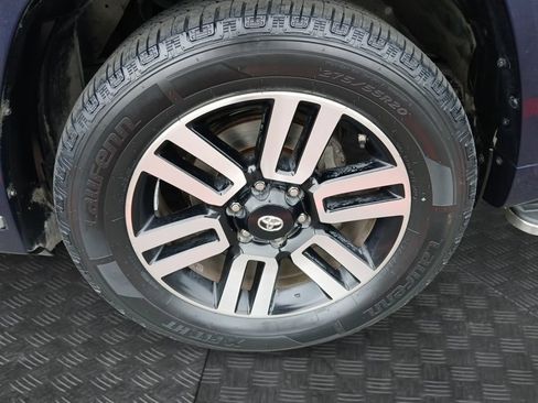 Used 2019 Toyota 4Runner Limited AWD/4WD image 23
