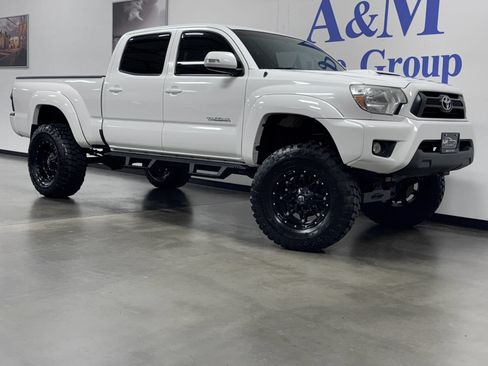 Used 2015 Toyota Tacoma 4x4 Double Cab w/ TRD Sport Package image 3