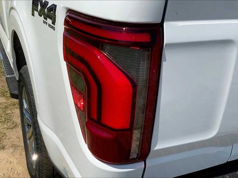 New 2025 Ford F150 Lariat w/ Equipment Group 502A High image 14