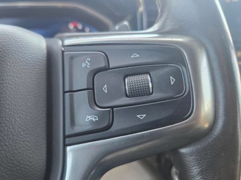 Used 2023 Chevrolet Silverado 1500 LT w/ Z71 Off-Road Package AWD/4WD image 19