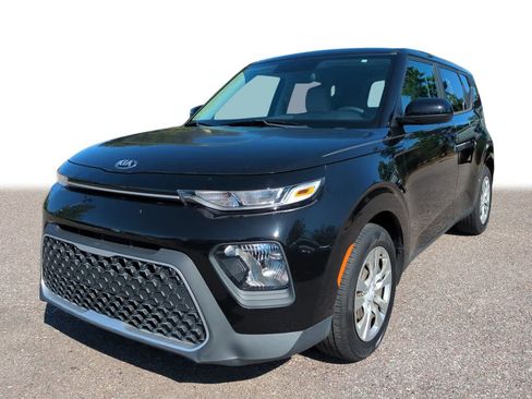 Used 2020 Kia Soul LX FWD image 1