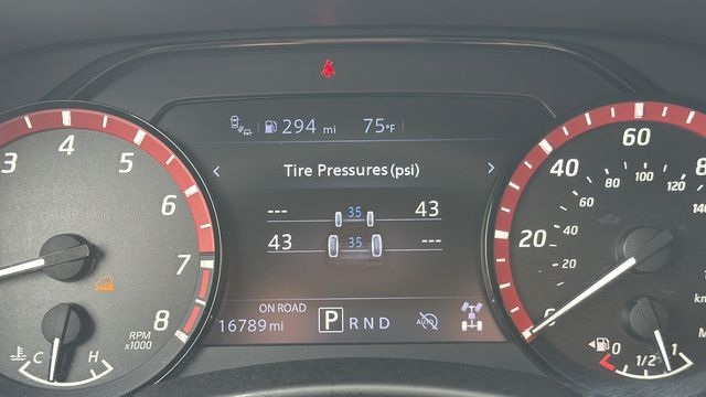 Used 2026 Nissan Frontier PRO-4X AWD/4WD image 23
