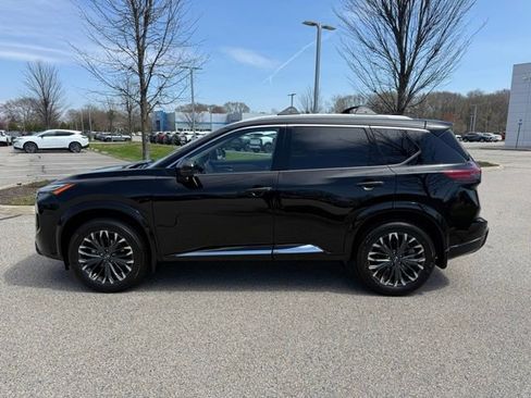 Certified 2026 Nissan Rogue Platinum AWD/4WD image 8