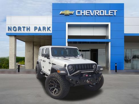 Used 2023 Jeep Wrangler Unlimited Sport w/ Sun And Sound Package AWD/4WD image 1