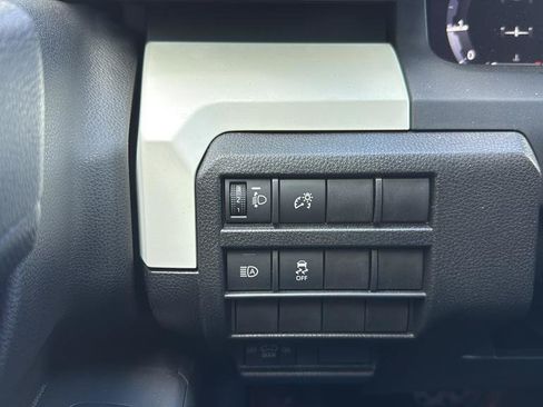 Used 2024 Toyota Tacoma TRD Sport AWD/4WD image 20