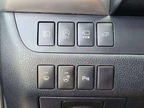 Used 2017 Toyota Highlander Limited Platinum FWD image 12