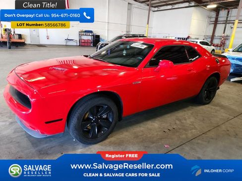 Used 2018 Dodge Challenger SXT RWD image 1