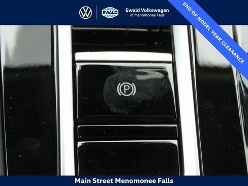 Certified 2025 Volkswagen Atlas SEL image 24