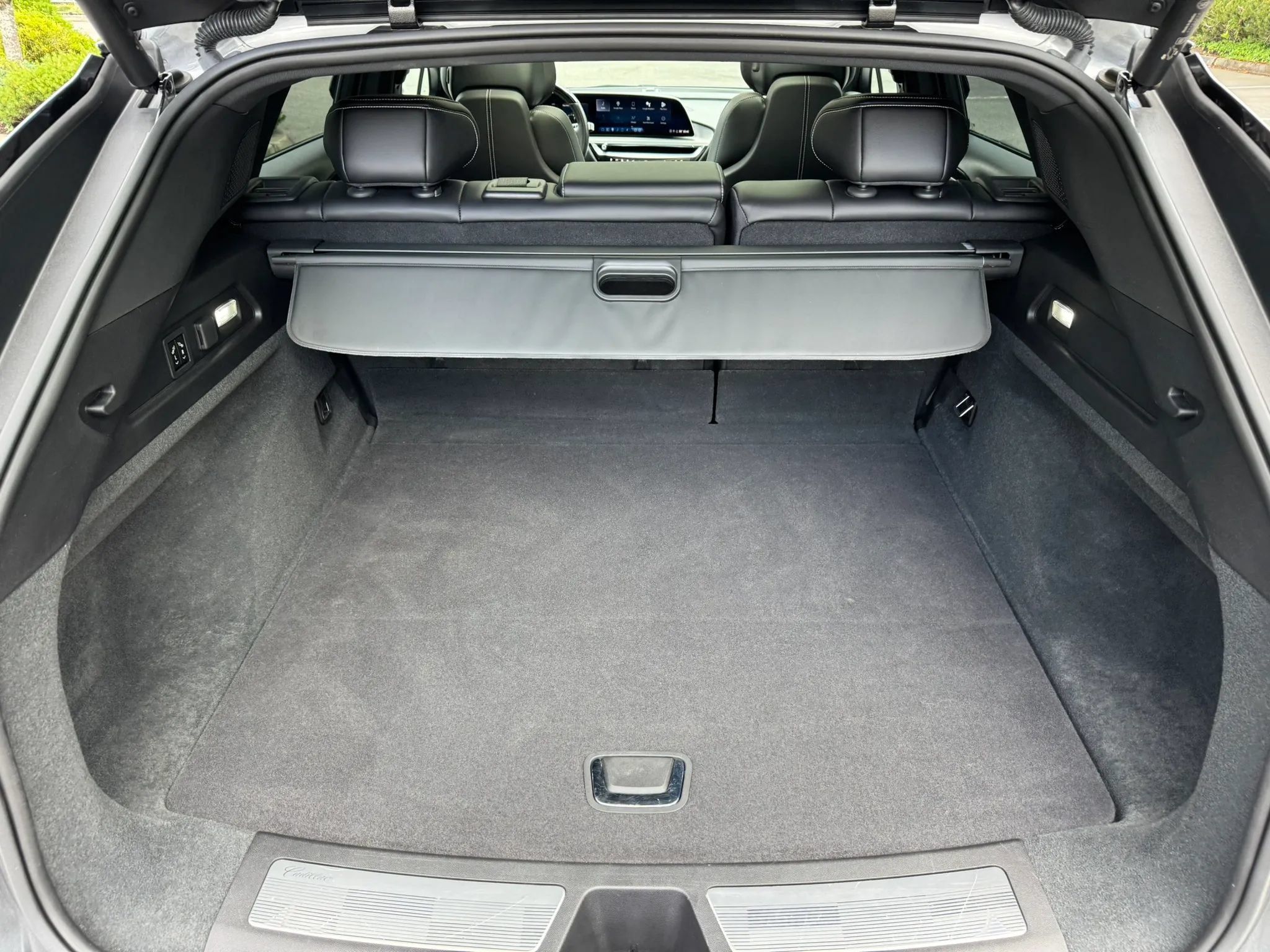 Used 2023 Cadillac Lyriq AWD image 27