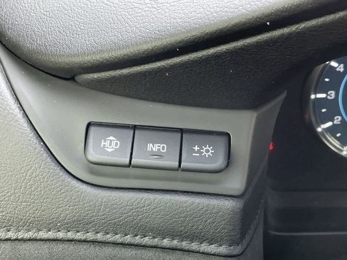 Used 2018 Cadillac Escalade ESV Luxury image 36