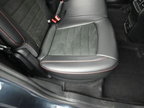 Used 2024 Ford Edge ST-Line w/ Class II Trailer Tow Package image 27