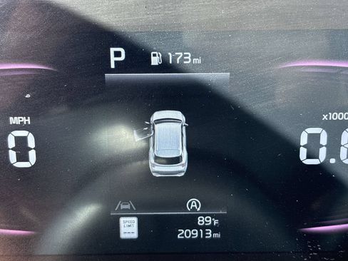 Certified 2025 Kia Sportage EX FWD image 35