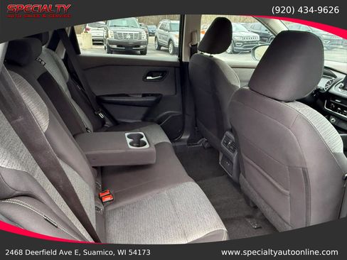 Used 2023 Nissan Rogue SV AWD/4WD image 19